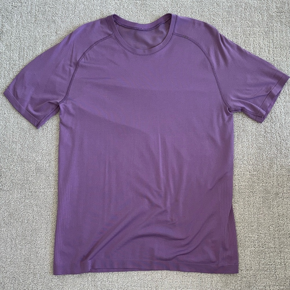 Lululemon Metal Vent Shirt - Medium - Purple